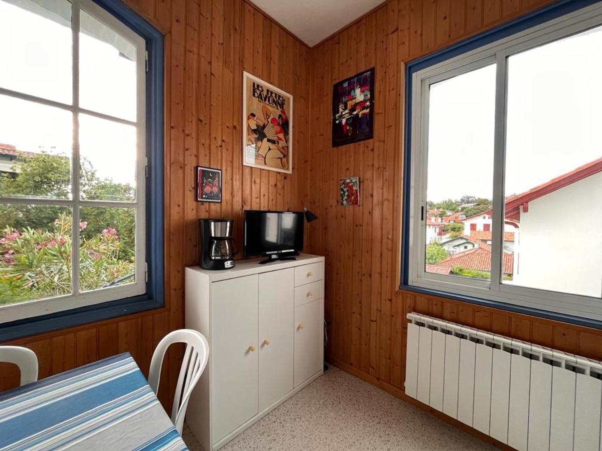 Appartement Calme Proche Plage Avec Parking Gratuit A Saint-Jean-De-Luz - Fr-1-239-804 외부 사진